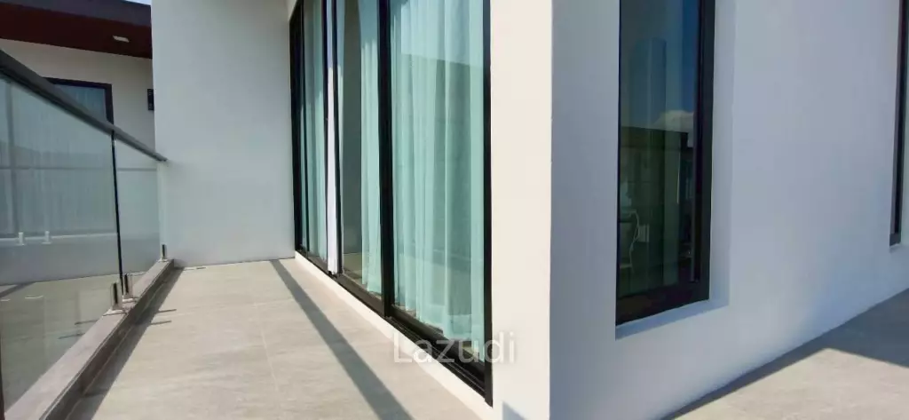 Luxury 2-Story Pool Villa for Sale and Rent in Na Jomtien