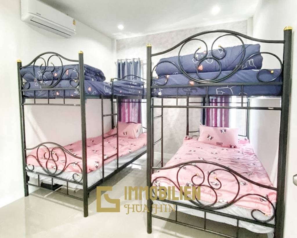 Investmentmöglichkeit / privater Pool / Wasserrutsche