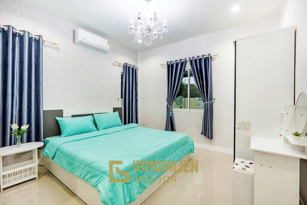 Investmentmöglichkeit / privater Pool / Wasserrutsche