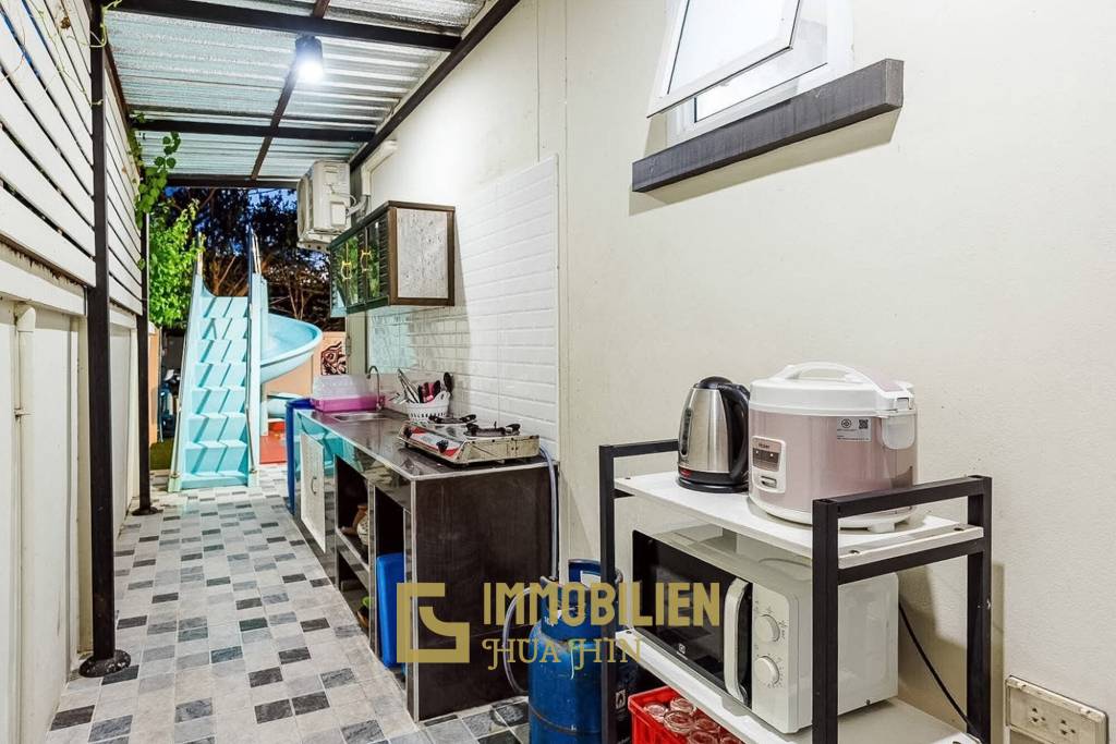 Investmentmöglichkeit / privater Pool / Wasserrutsche