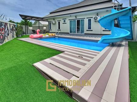 Investmentmöglichkeit / privater Pool / Wasserrutsche