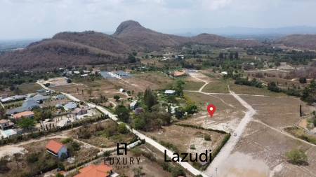 Terrain de 3 632 m² / Plat / Forme favorable à l'aménagement