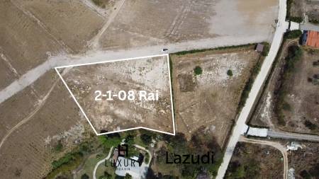 Terrain de 3 632 m² / Plat / Forme favorable à l'aménagement