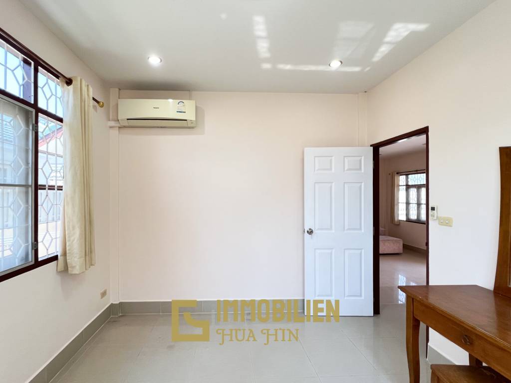 3 Schlafzimmer + 2 Bäder / helle Räume / teilmöbliert