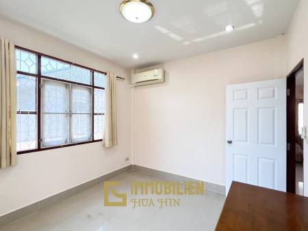 3 Schlafzimmer + 2 Bäder / helle Räume / teilmöbliert