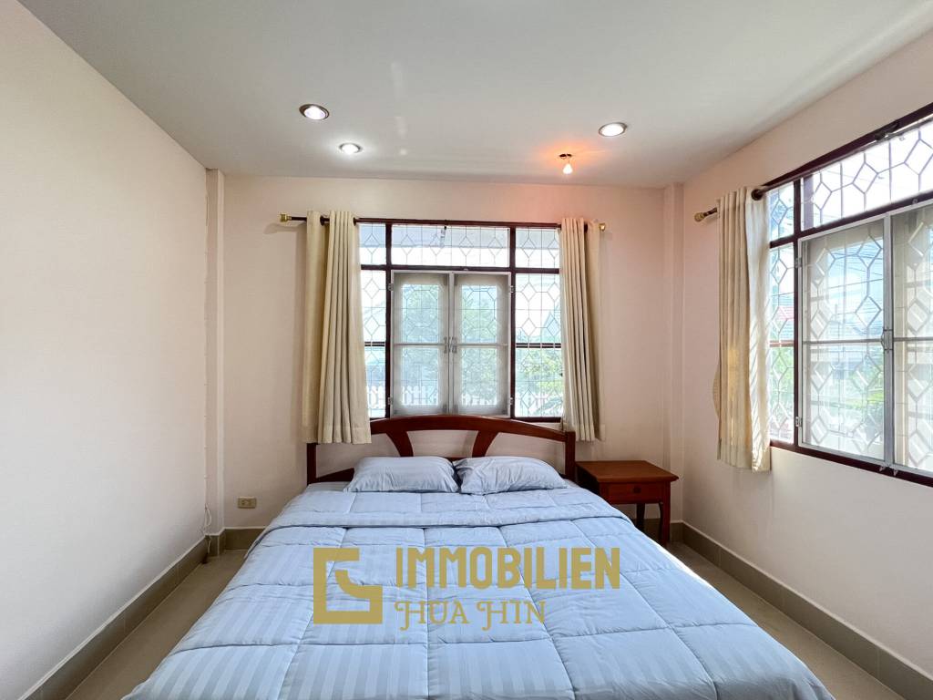 3 Schlafzimmer + 2 Bäder / helle Räume / teilmöbliert