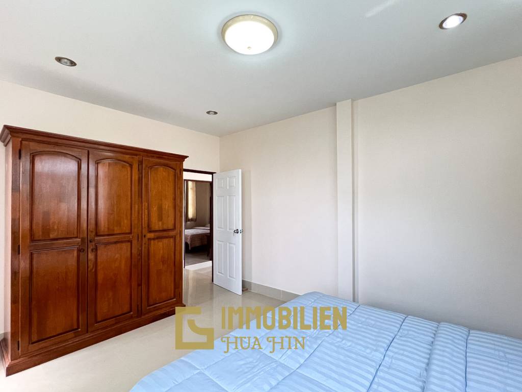 3 Schlafzimmer + 2 Bäder / helle Räume / teilmöbliert