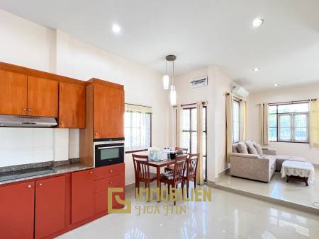 3 Schlafzimmer + 2 Bäder / helle Räume / teilmöbliert