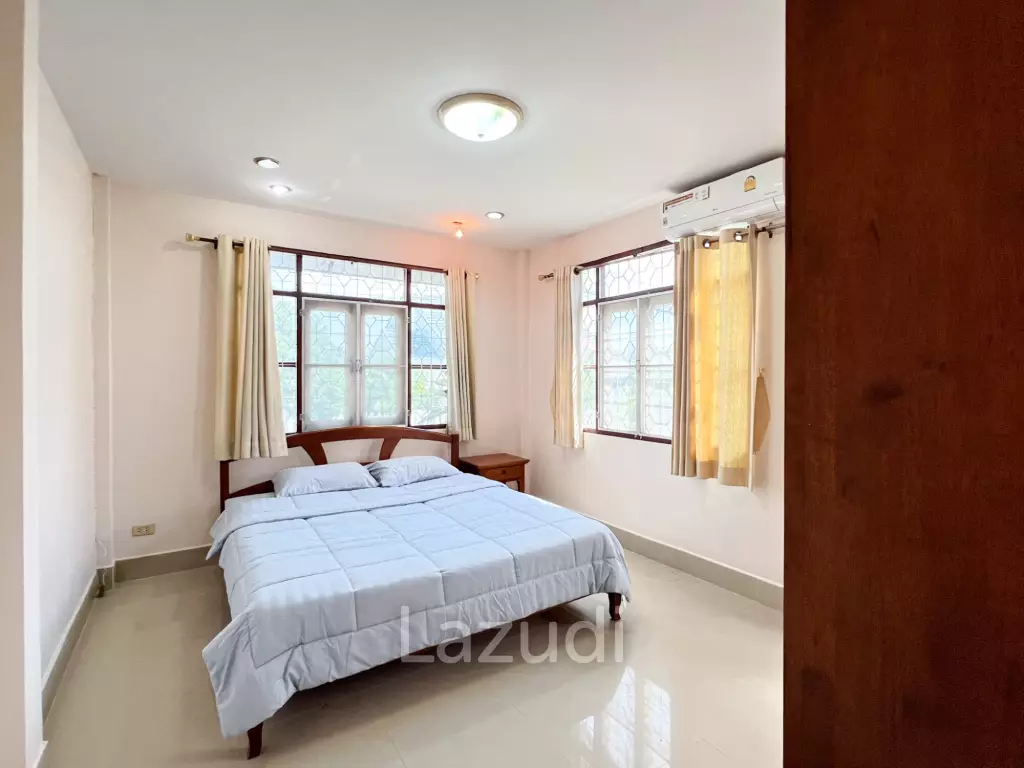 Pool Villa 3 Bed 2 Bath in Hua Hin Tropical Hill