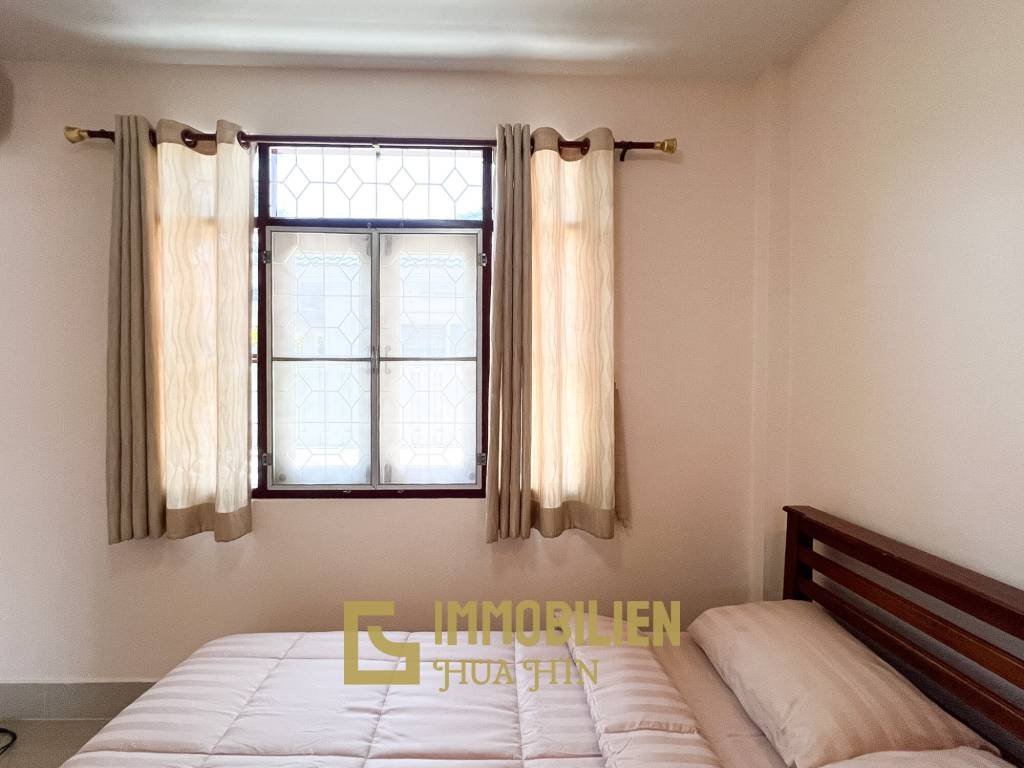 3 Schlafzimmer + 2 Bäder / helle Räume / teilmöbliert