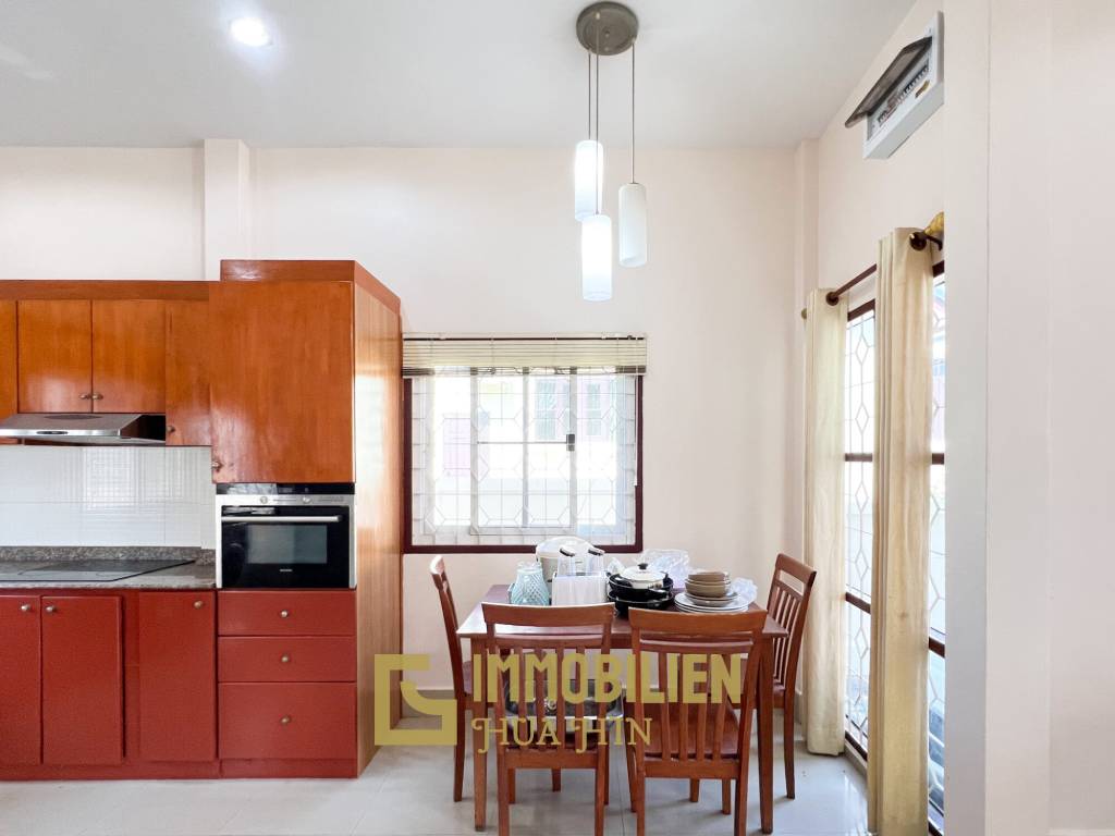 3 Schlafzimmer + 2 Bäder / helle Räume / teilmöbliert