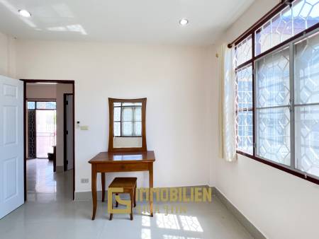 3 Schlafzimmer + 2 Bäder / helle Räume / teilmöbliert