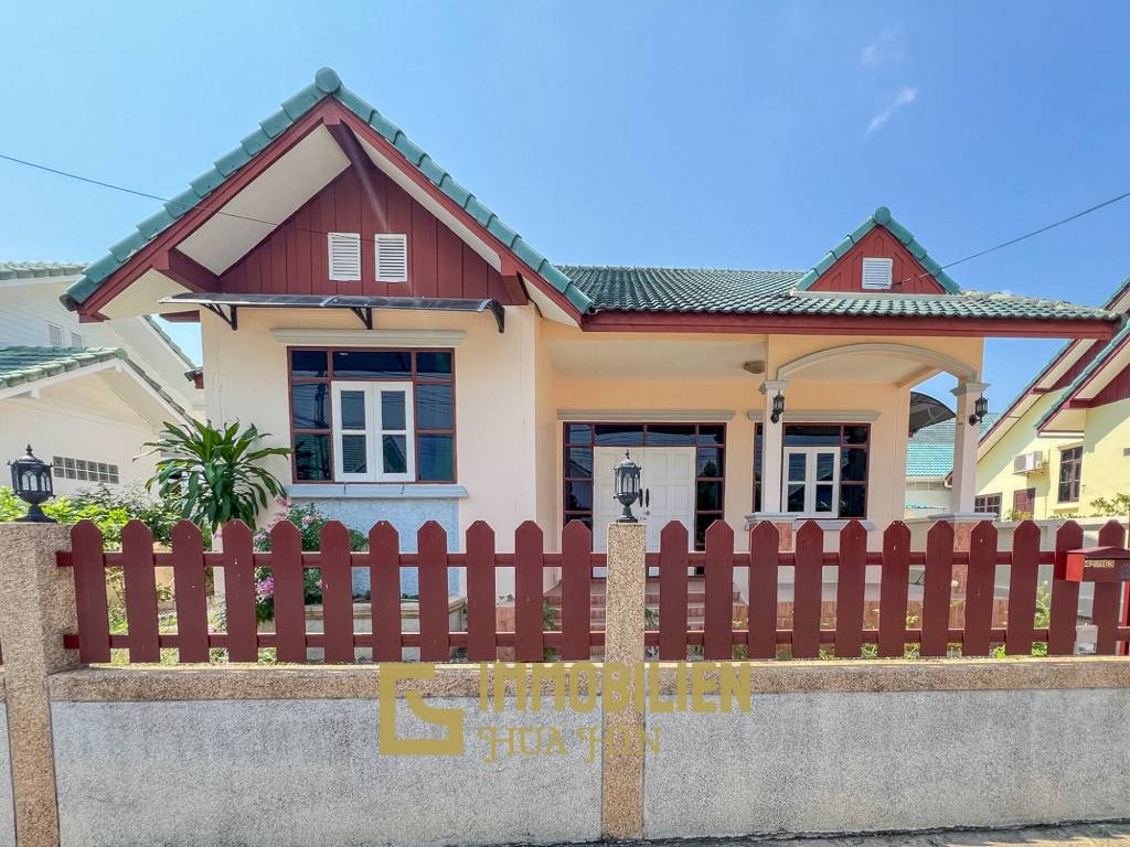 3 Schlafzimmer + 2 Bäder / helle Räume / teilmöbliert