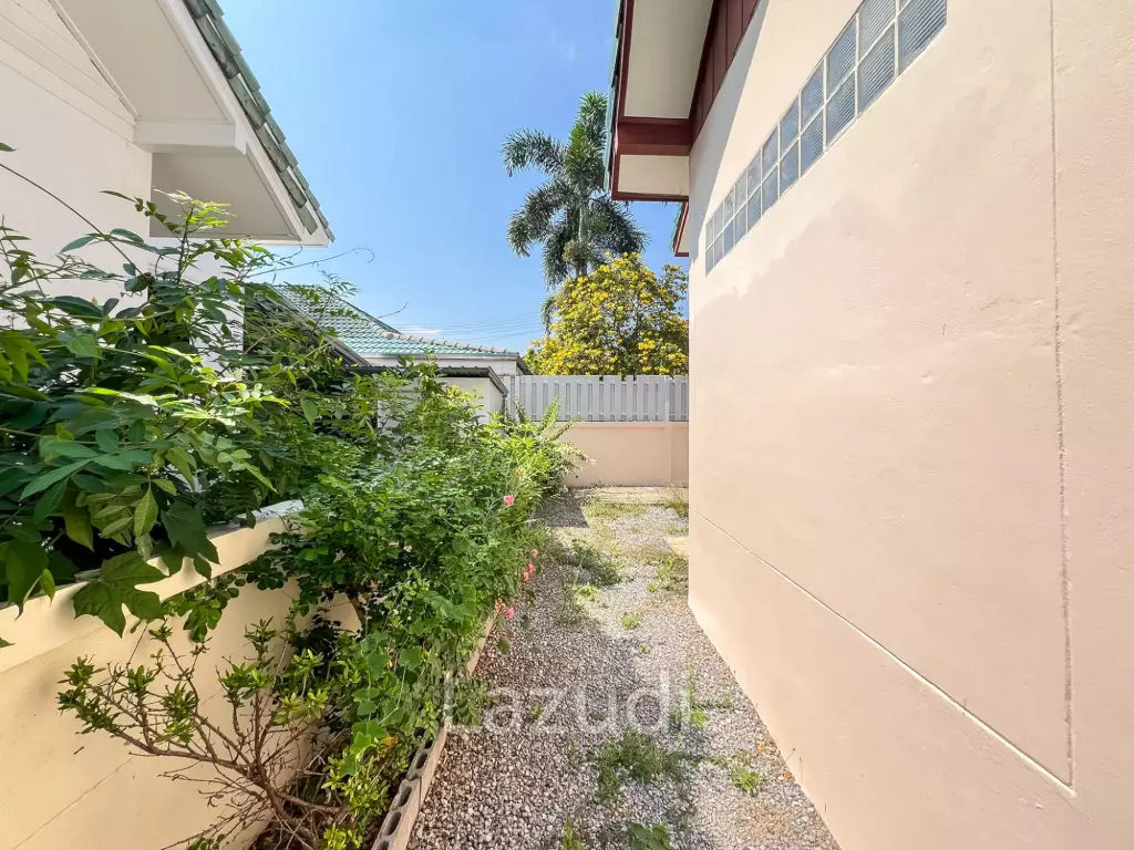 Pool Villa 3 Bed 2 Bath in Hua Hin Tropical Hill