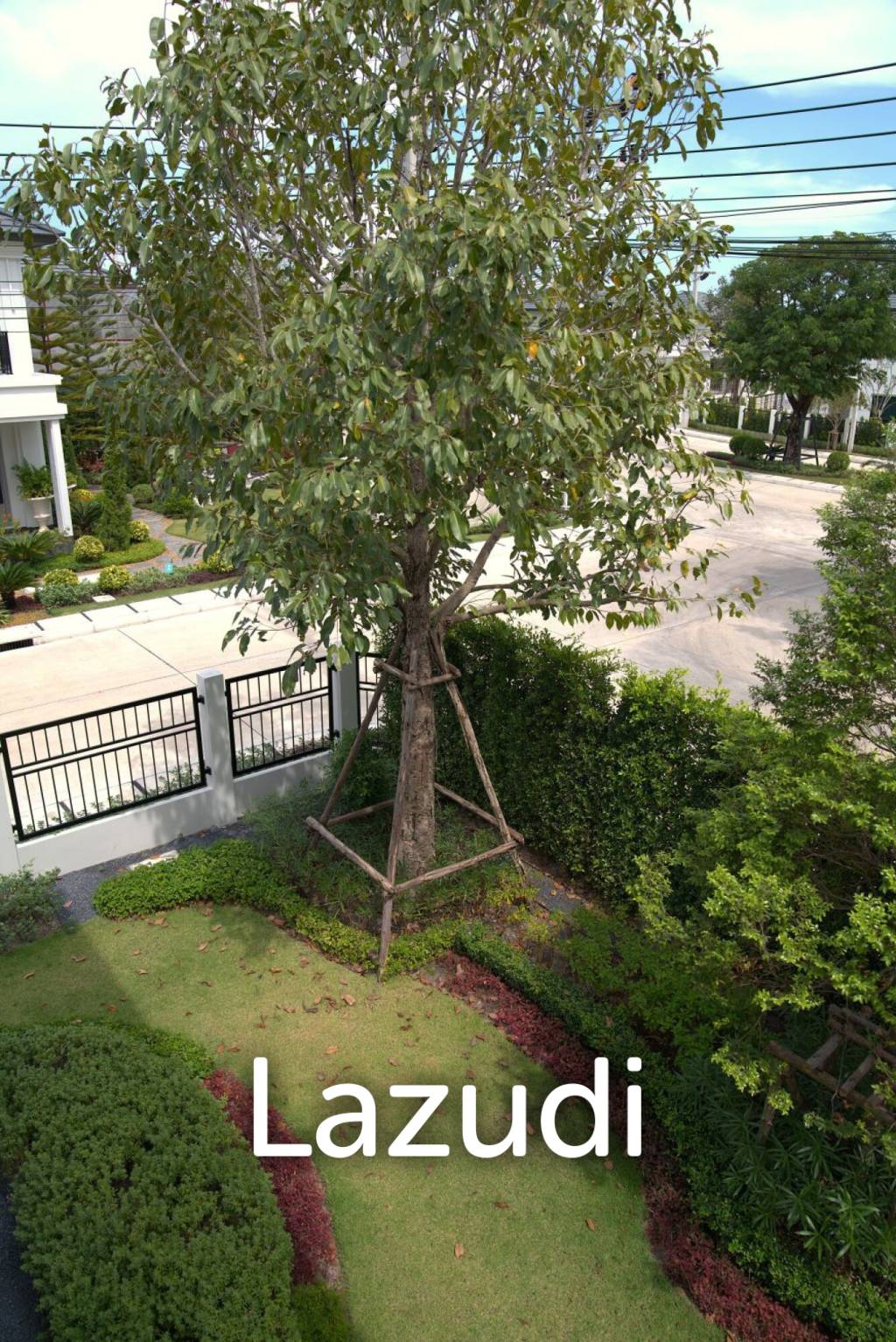 4 Bedroom House for Sale in Gated Community Walking Distance to BISP