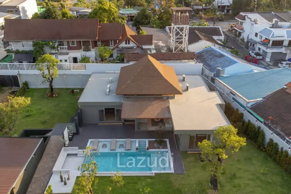 Spacious 4 Bedroom Pool Villa for Rent in Muang Phuket