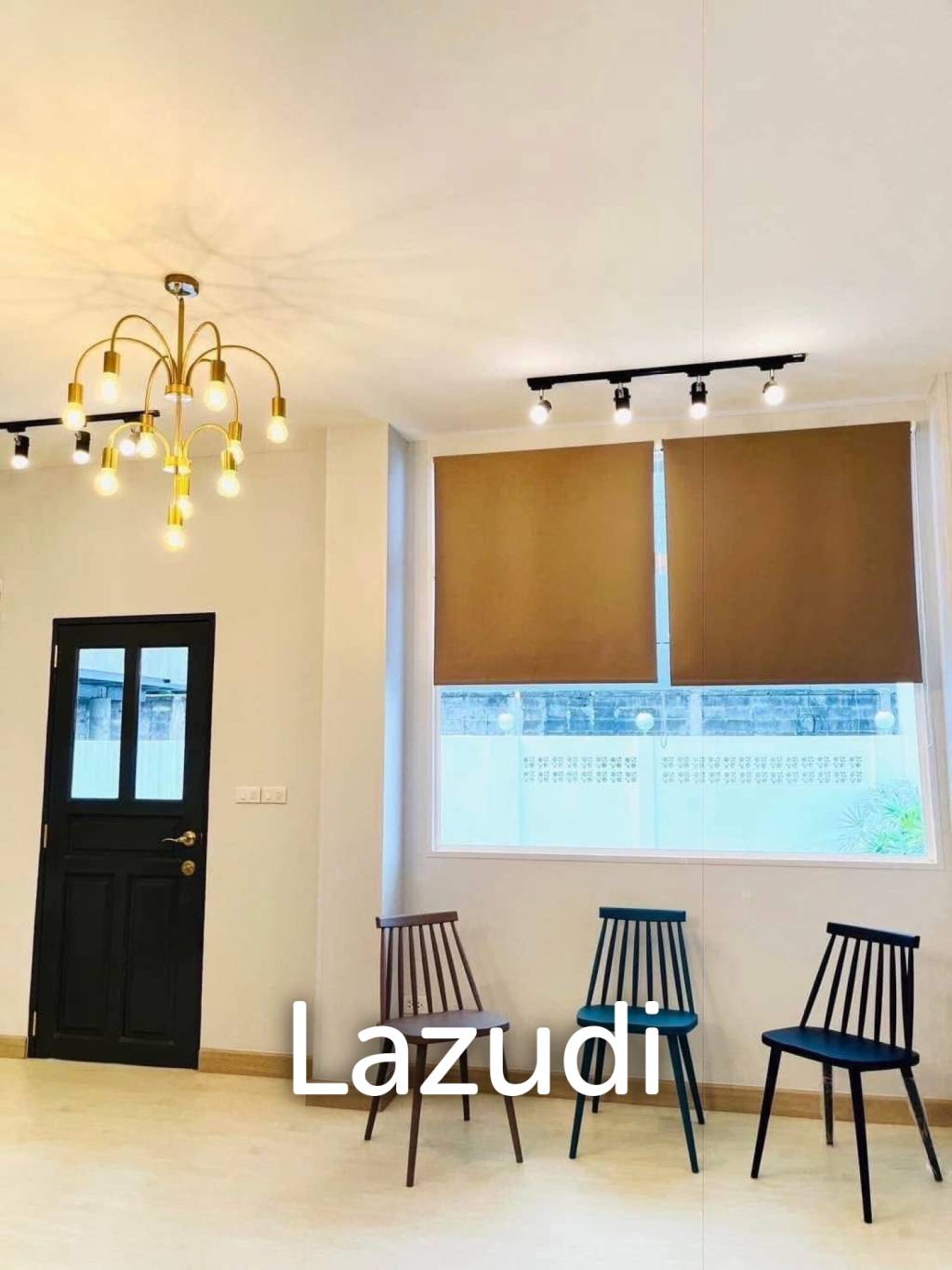 Mini House in sathorn size 152 SQ.M