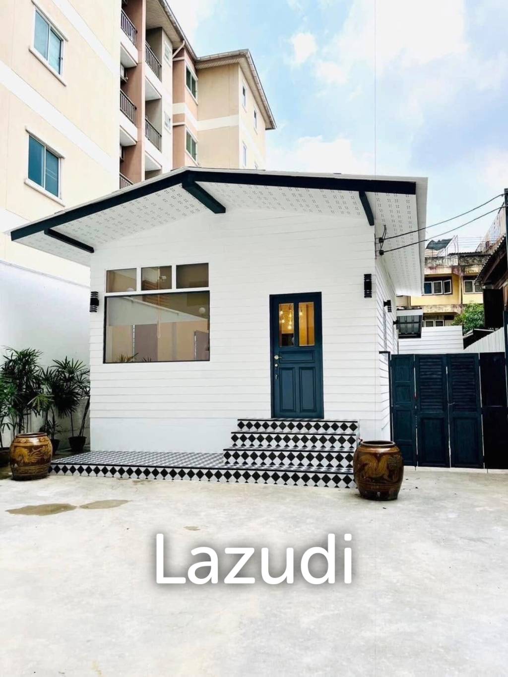 Mini House in sathorn size 152 SQ.M