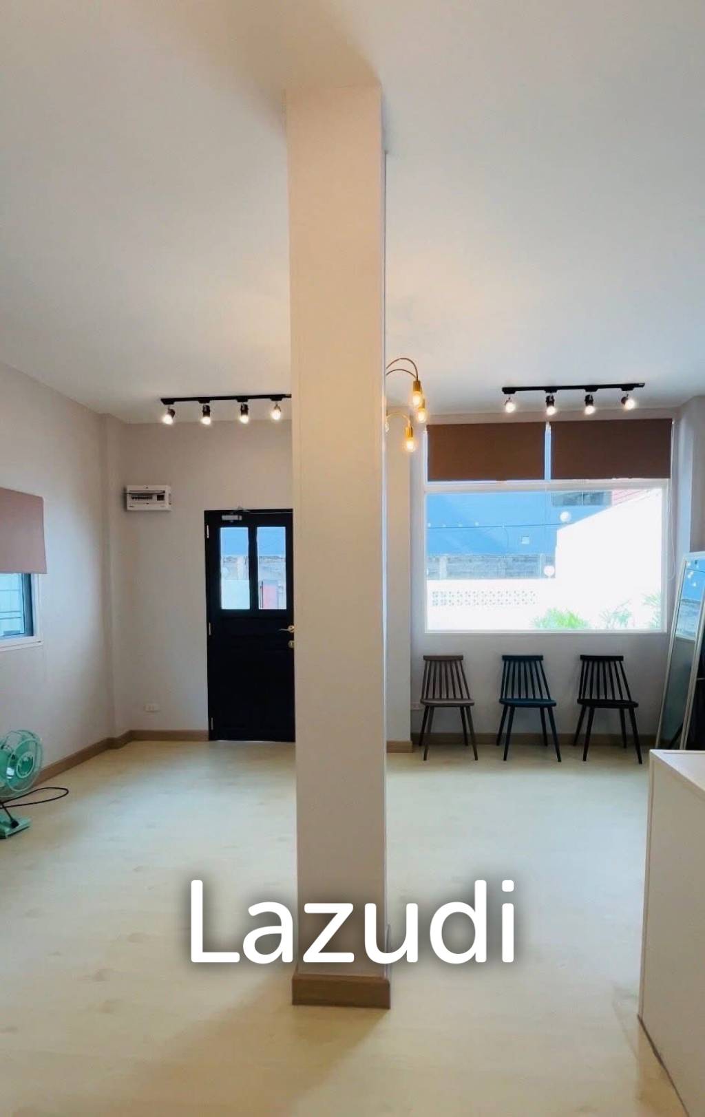 Mini House in sathorn size 152 SQ.M