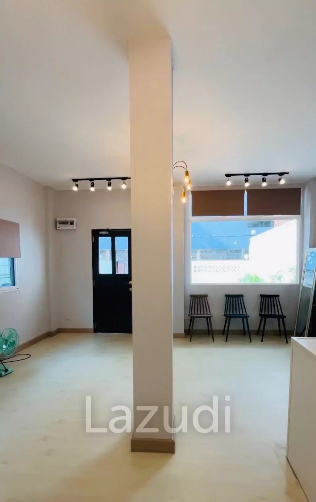 Mini House in sathorn size 152 SQ.M