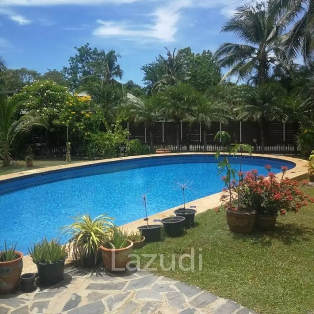 Stunning Private 4 bedroms pool Villa, solar panel, soi 114