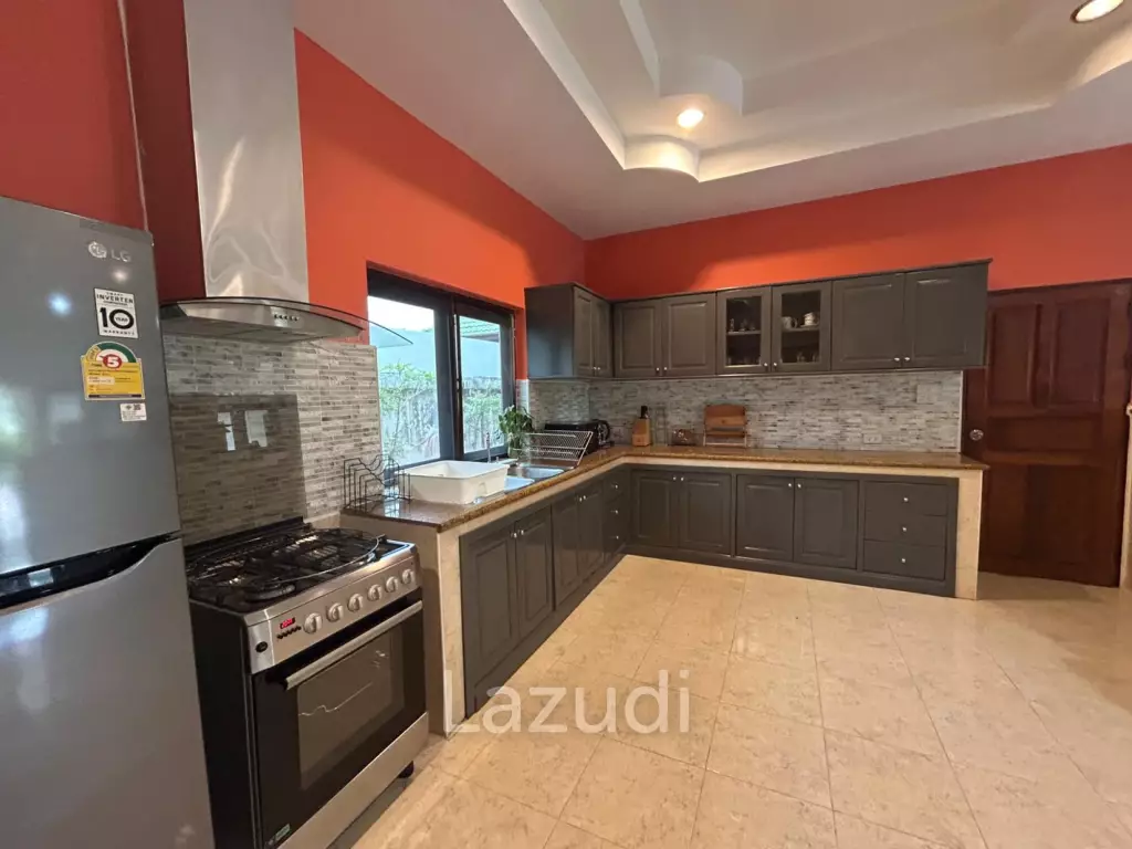 Stunning Private 4 bedroms pool Villa, solar panel, soi 114