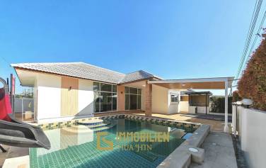 Сдается в аренду / 4 спальни + 3 ванные комнаты / частный бассейн