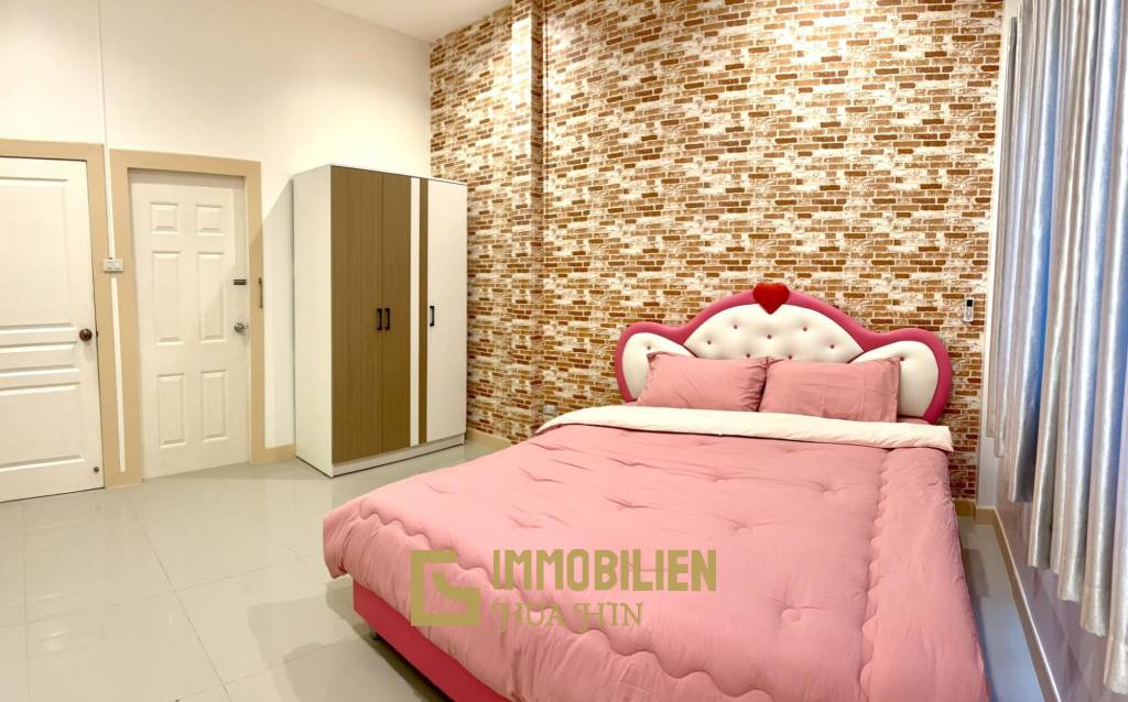 Сдается в аренду / 4 спальни + 3 ванные комнаты / частный бассейн