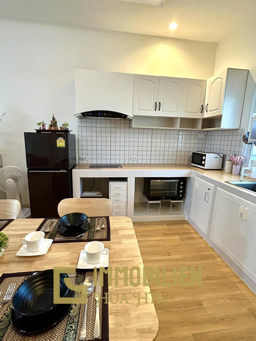 Сдается в аренду / 4 спальни + 3 ванные комнаты / частный бассейн