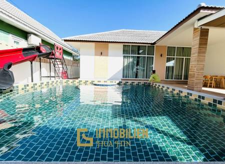 Сдается в аренду / 4 спальни + 3 ванные комнаты / частный бассейн