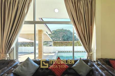 Сдается в аренду / 4 спальни + 3 ванные комнаты / частный бассейн