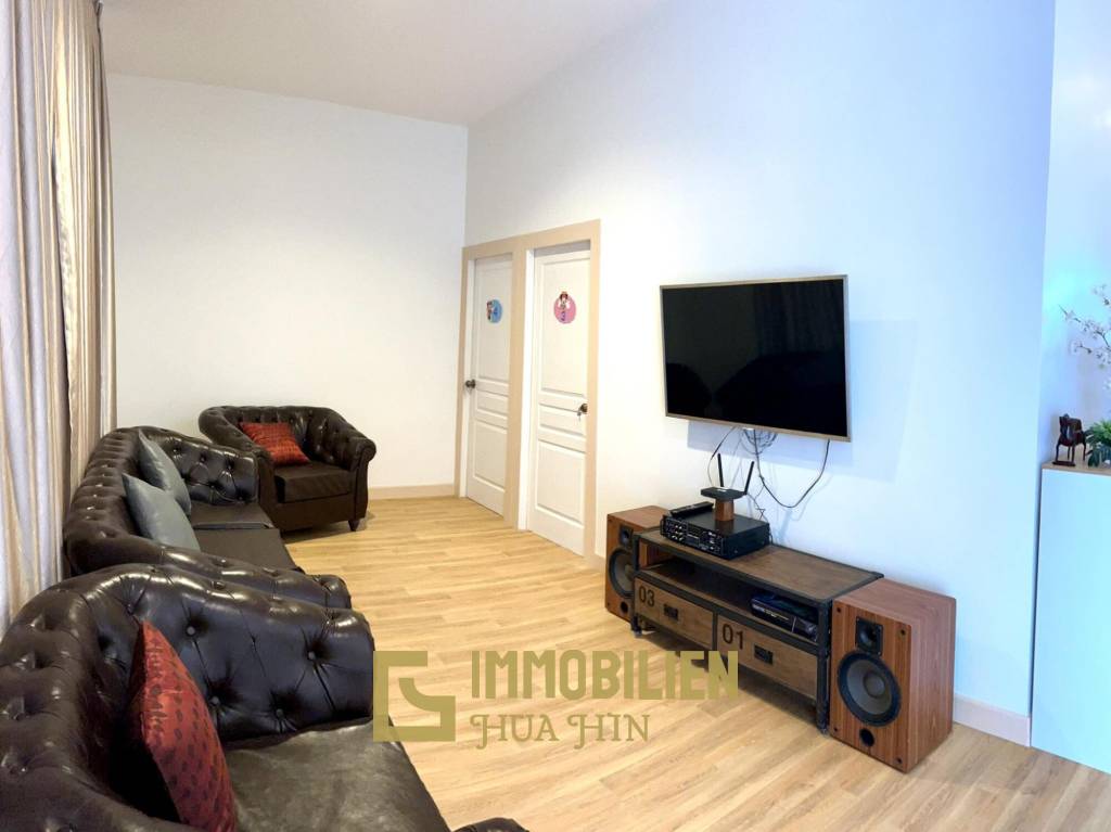 Сдается в аренду / 4 спальни + 3 ванные комнаты / частный бассейн