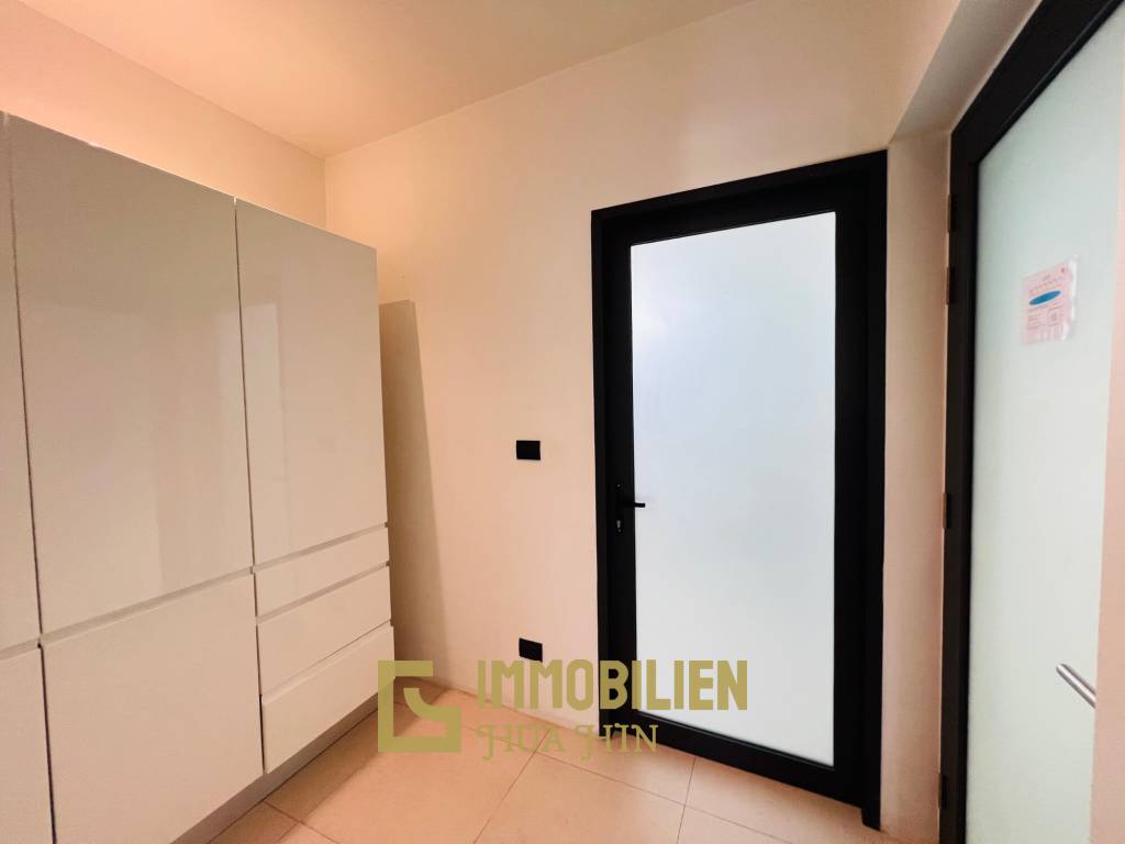 Жилая площадь 80 кв.м / полностью меблировано / современный дизайн