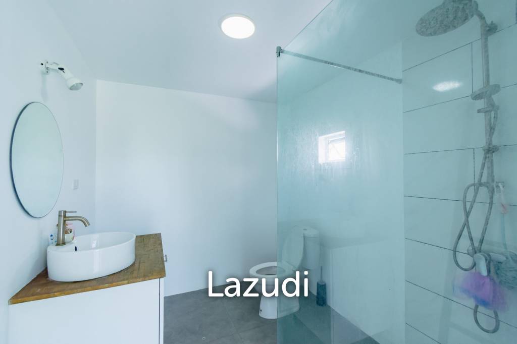 MODERN LOFT-STYLE CONTAINER HOME : 4 bed on large plot 2 rai