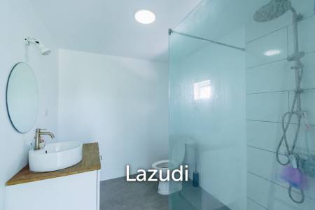 MODERN LOFT-STYLE CONTAINER HOME : 4 bed on large plot 2 rai