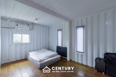 MODERN LOFT-STYLE CONTAINER HOME : 4 bed on large plot 2 rai