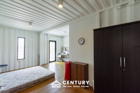 MODERN LOFT-STYLE CONTAINER HOME : 4 bed on large plot 2 rai