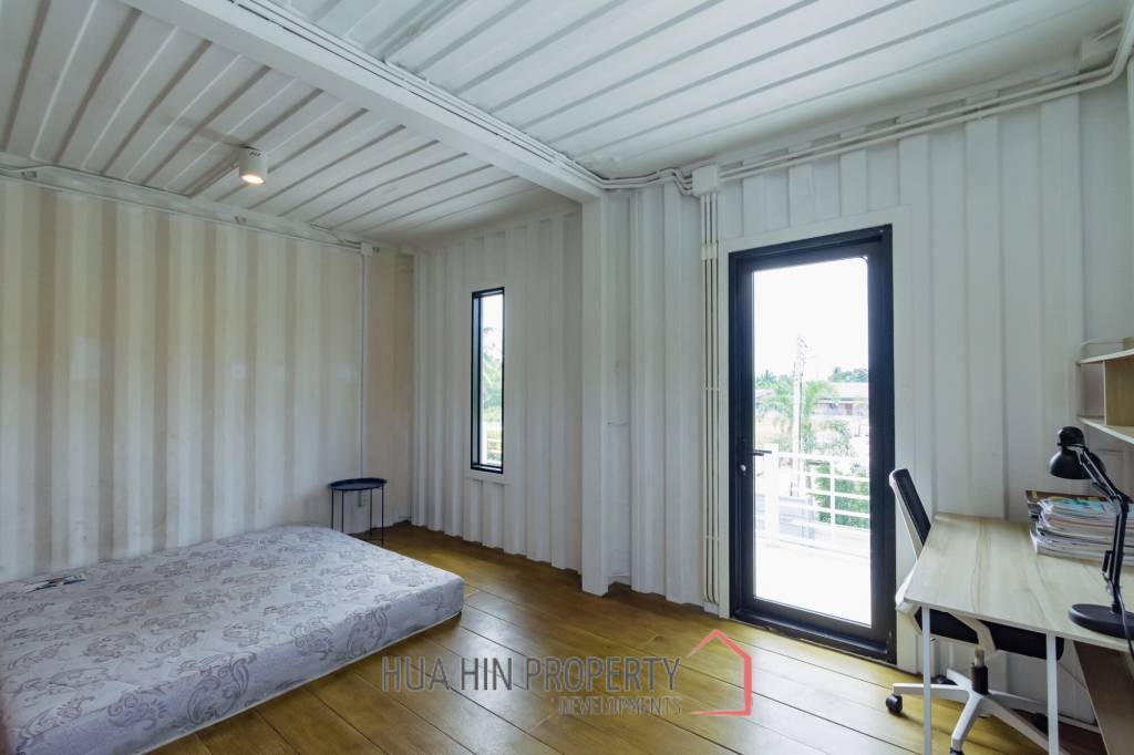 MODERN LOFT-STYLE CONTAINER HOME : 4 bed on large plot 2 rai