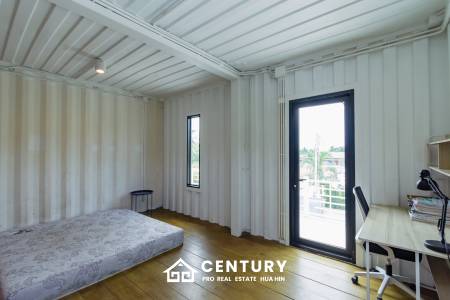 MODERN LOFT-STYLE CONTAINER HOME : 4 bed on large plot 2 rai
