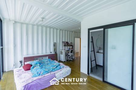 MODERN LOFT-STYLE CONTAINER HOME : 4 bed on large plot 2 rai