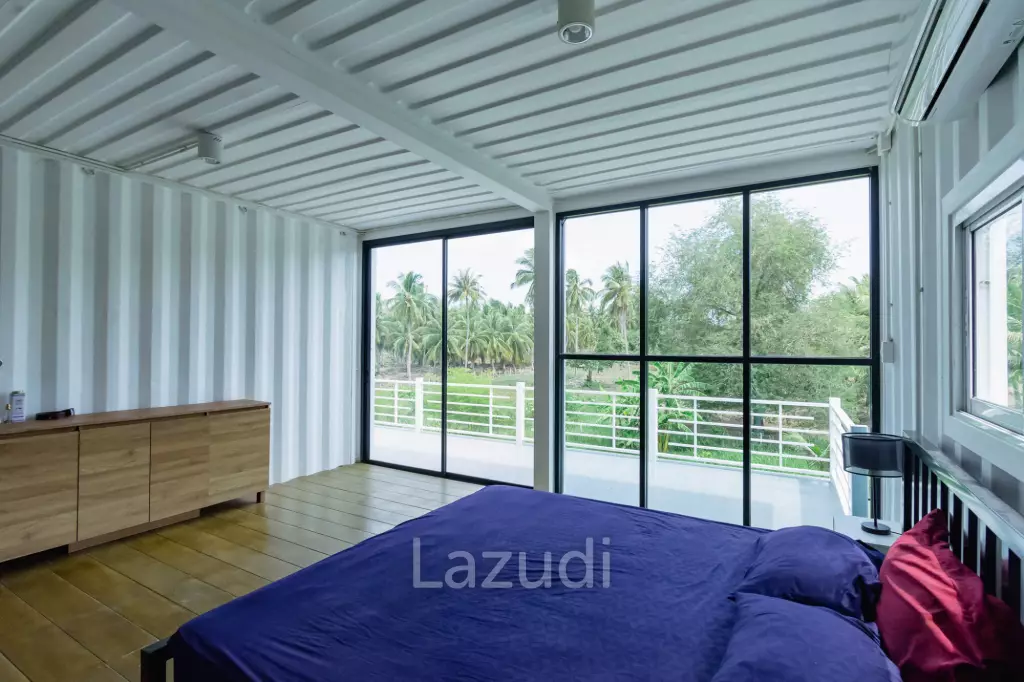 MODERN LOFT-STYLE CONTAINER HOME : 4 bed on large plot 2 rai