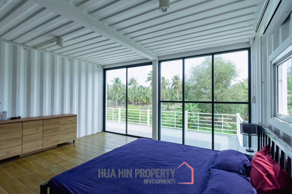 MODERN LOFT-STYLE CONTAINER HOME : 4 bed on large plot 2 rai