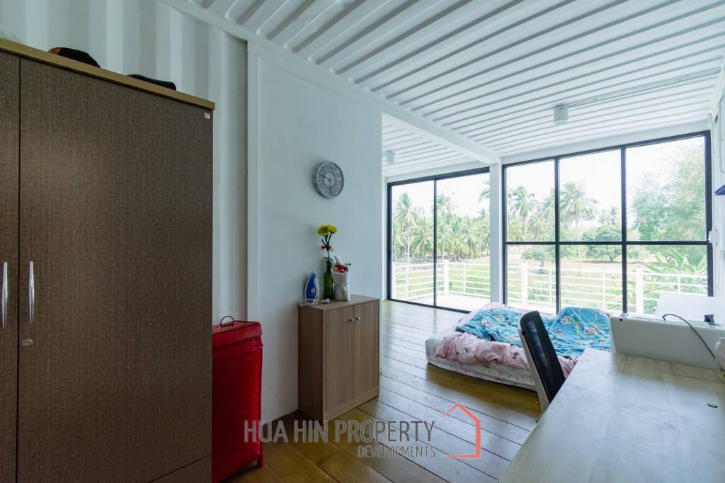 MODERN LOFT-STYLE CONTAINER HOME : 4 bed on large plot 2 rai