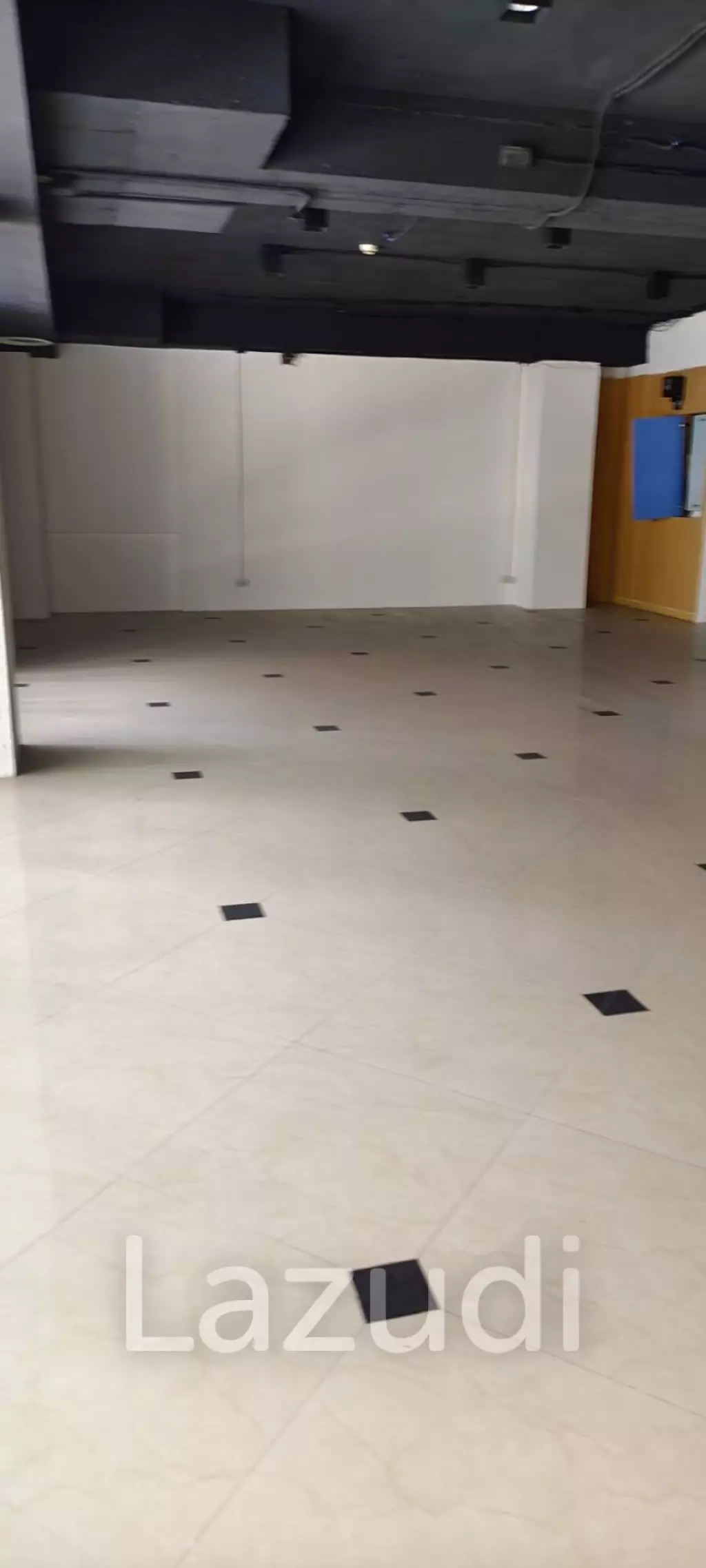 311 sqm retail space Piya Place Lumpini Pathum Wan Bangkok