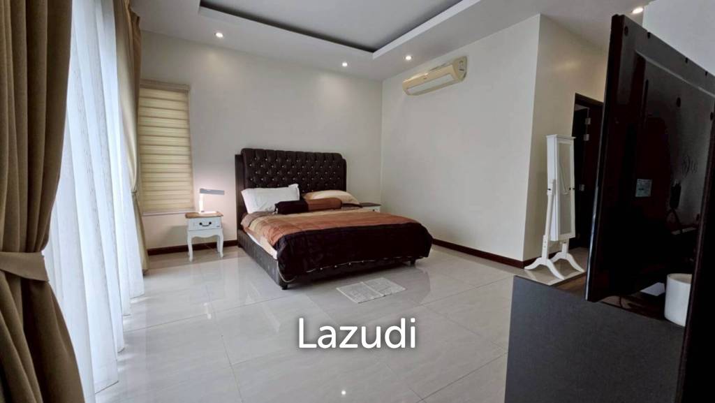 Palm villas : Modern 6 Bed Pool villa with large land plot