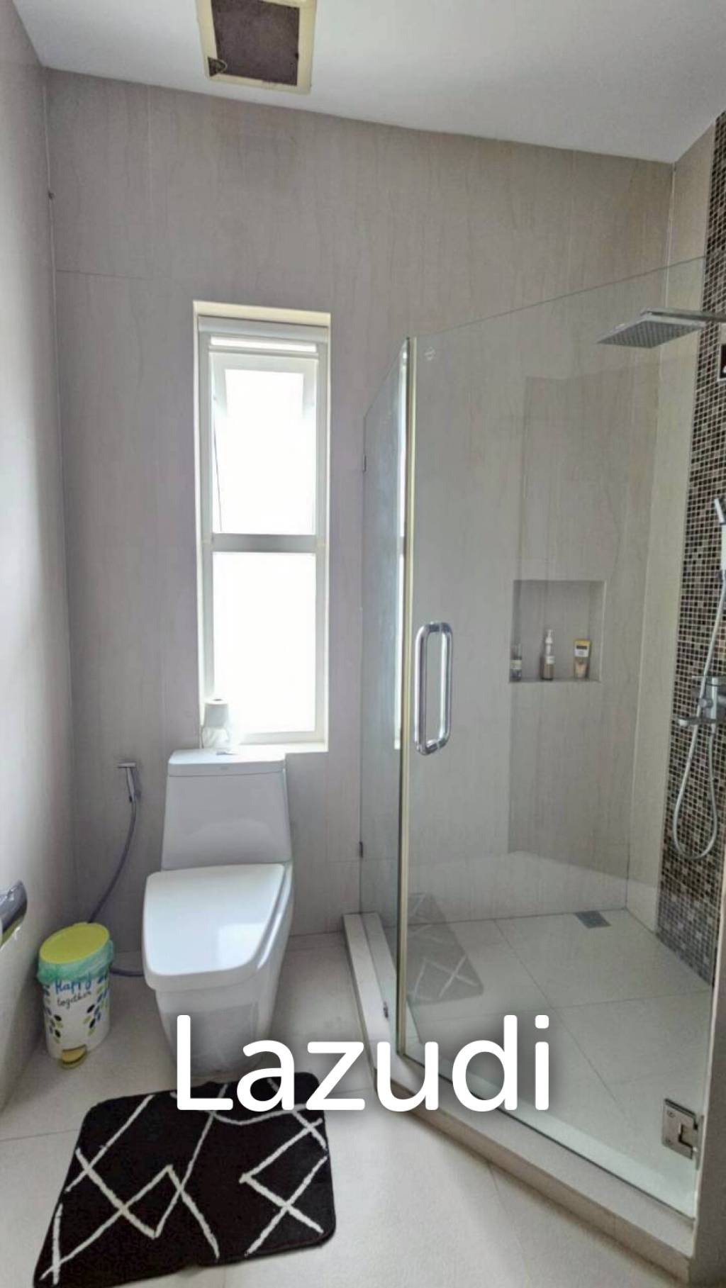 Palm villas : Modern 6 Bed Pool villa with large land plot