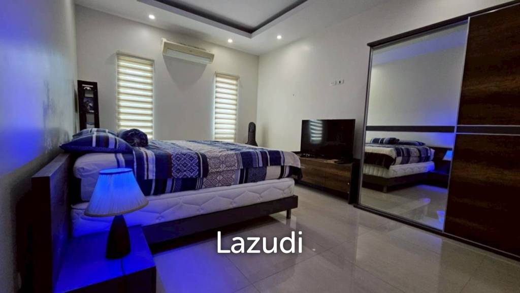 Palm villas : Modern 6 Bed Pool villa with large land plot