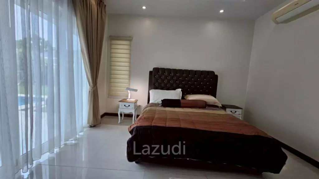 Palm villas : Modern 6 Bed Pool villa with large land plot