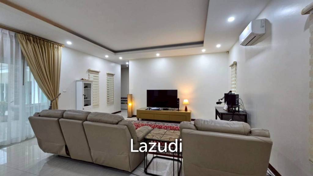 Palm villas : Modern 6 Bed Pool villa with large land plot