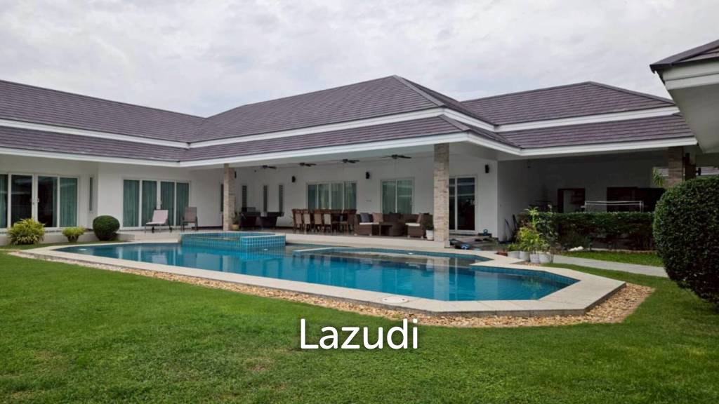 Palm villas : Modern 6 Bed Pool villa with large land plot